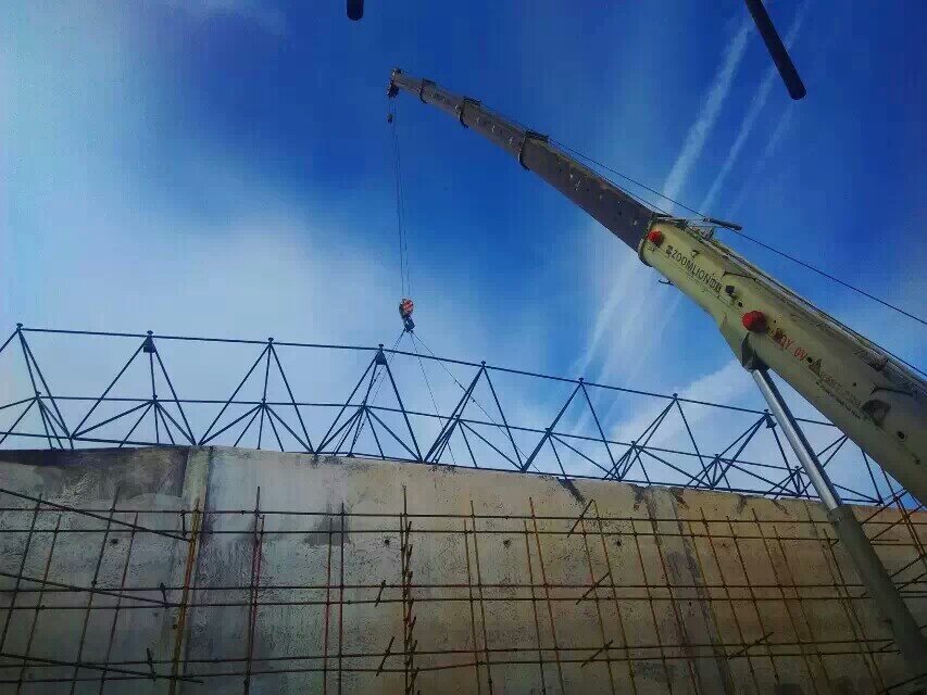 山东大跨度空间结构优选网架结构